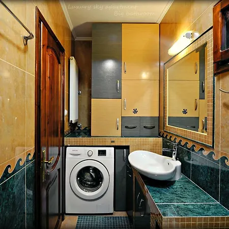Castri Deluxe Sky Apartment