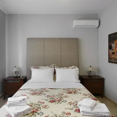 Castri Deluxe Sky Apartment